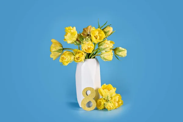 Hari Ibu Kartu Ucapan Konsep Selamat Maret Sunlit Yellow Tulips — Stok Foto