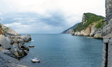 Portovenere kasabasından alınan Ligurian sahillerine bir göz atalım.