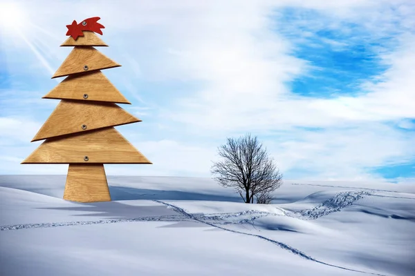 Hölzerner Weihnachtsbaum Mit Rotem Kometenstern Auf Einer Verschneiten Landschaft Vor — Stockfoto