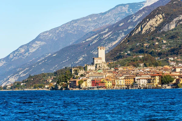Vesnice Malcesine Slavné Turistické Letovisko Pobřeží Jezera Garda Lago Garda — Stock fotografie