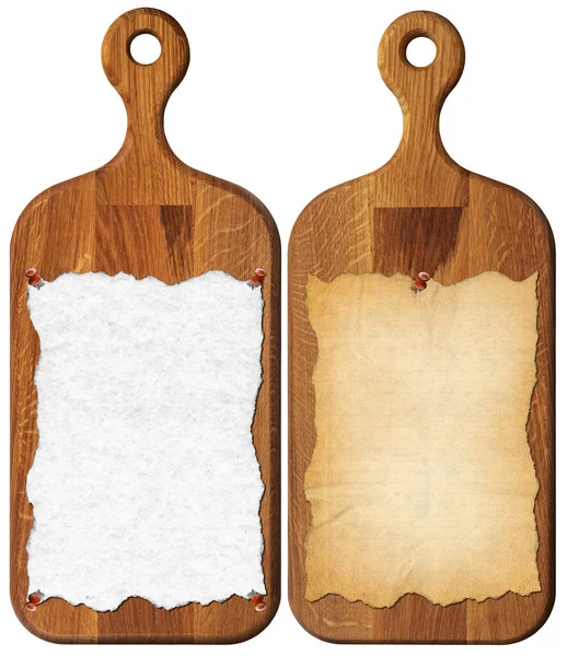 两张空白纸片 羊皮纸 的老式木制切纸板 白色背景隔离 食谱或食品和饮料菜单模板 顶部视图 — 图库照片