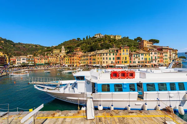 ジェノヴァ県 リグーリア州 イタリア ヨーロッパの高級観光地 ポルトフィーノの有名な村 地中海 リグーリア海 — ストック写真