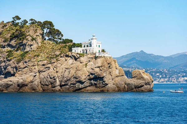 热那亚省 热那亚 意大利利古里亚 有白色灯塔的Portofino头地 地中海的洛基海岸 利古里亚海 — 图库照片