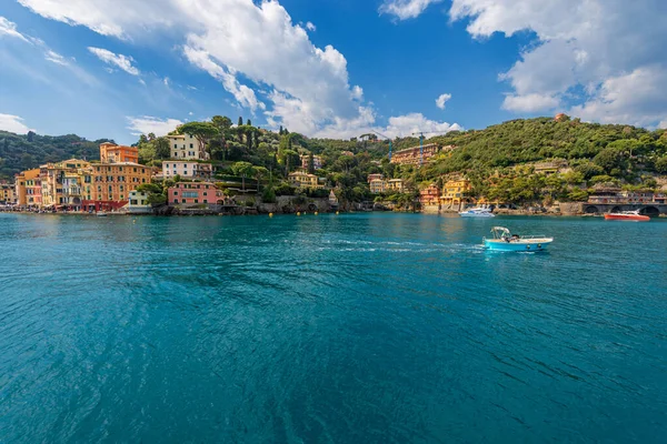 位于意大利利古里亚热那亚省的豪华旅游胜地Portofino的港口和海湾 地中海 利古里亚海 多彩的房子 — 图库照片