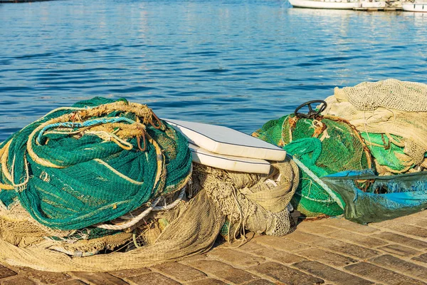 Zbliżenie Stosu Sieci Rybackich Nabrzeżu Portu Spezia Zatoka Spezia Liguria — Zdjęcie stockowe
