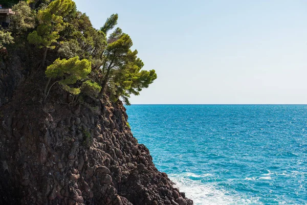 Rocky Coast Cliffs Seascape Mediterranean Sea Ligurian Sea Small Village — Stock Photo, Image