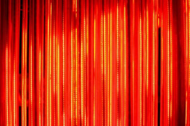 Soyut arkaplan. Ateş hatları - kırmızı ve turuncu ışıklar.