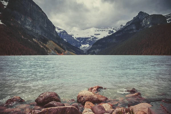 Jezioro Louise Park Narodowy Banff Alberta Kanada Krajobraz Górskiego Jeziora — Zdjęcie stockowe