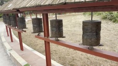 Dua çarkları Budizm 'i döndürüyor. Yüksek kalite 4k görüntü