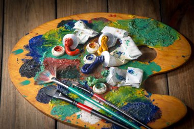 Çizim için boya ve fırça. Sanatsal yaratıcılık.