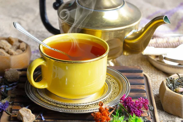 Gorąca Słodka Herbata Filiżance Starym Tle — Zdjęcie stockowe