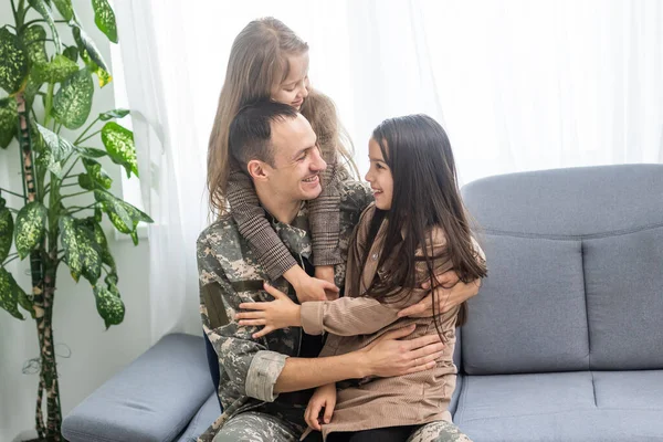 Happy Military Father Holding Daughter Family Bonding Patriotism — Stock Photo, Image