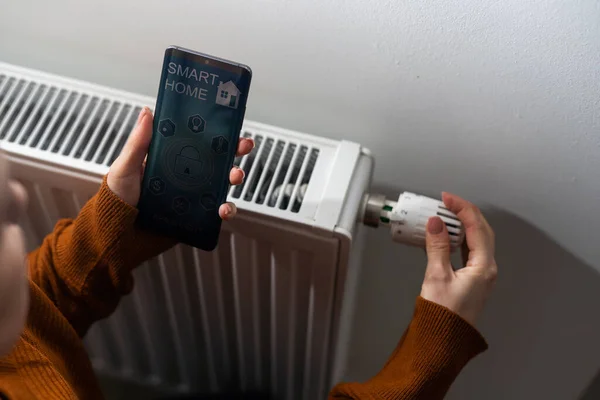 냉각기 반대의 조정을 프로그램 스마트 가정에서 수있는 미기후 — 스톡 사진