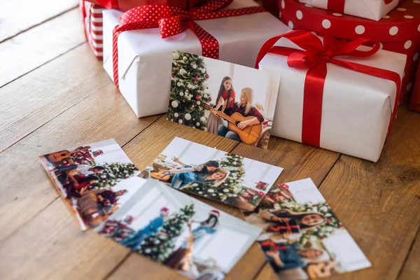 Fotos Junto Cajas Regalo Navidad — Foto de Stock