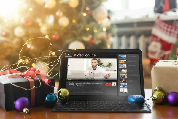 Virtuele Kerstboom Vergadering Team Telewerken Familie Videogesprek Afstand Conferentie Laptop — Stockfoto