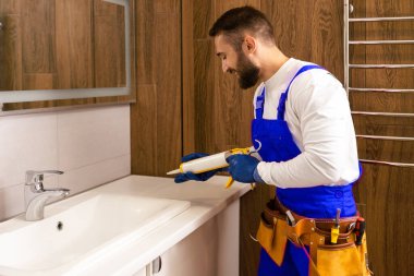 çalışma banyo lavabo tamir genel ciddi erkek tesisatçı