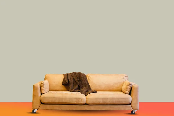 Sofa Einem Leeren Innenraum — Stockfoto