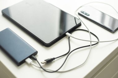 Usb ile şarj kabloları smartphone ve tablet en iyi görünümü için