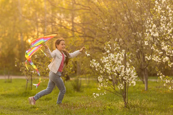 Little Girl Kite Spring — ストック写真
