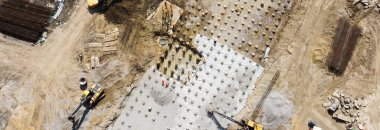 Şehrin inşaat alanının havadan panoramik görüntüsü