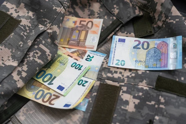 soldier camouflage, military uniform, money