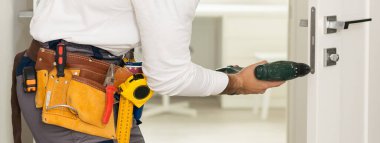 tornavida olan adam. clouseup kavramı.