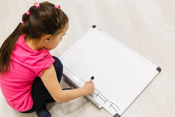 Little Girl Writing White Board Schooling Background — Foto Stock
