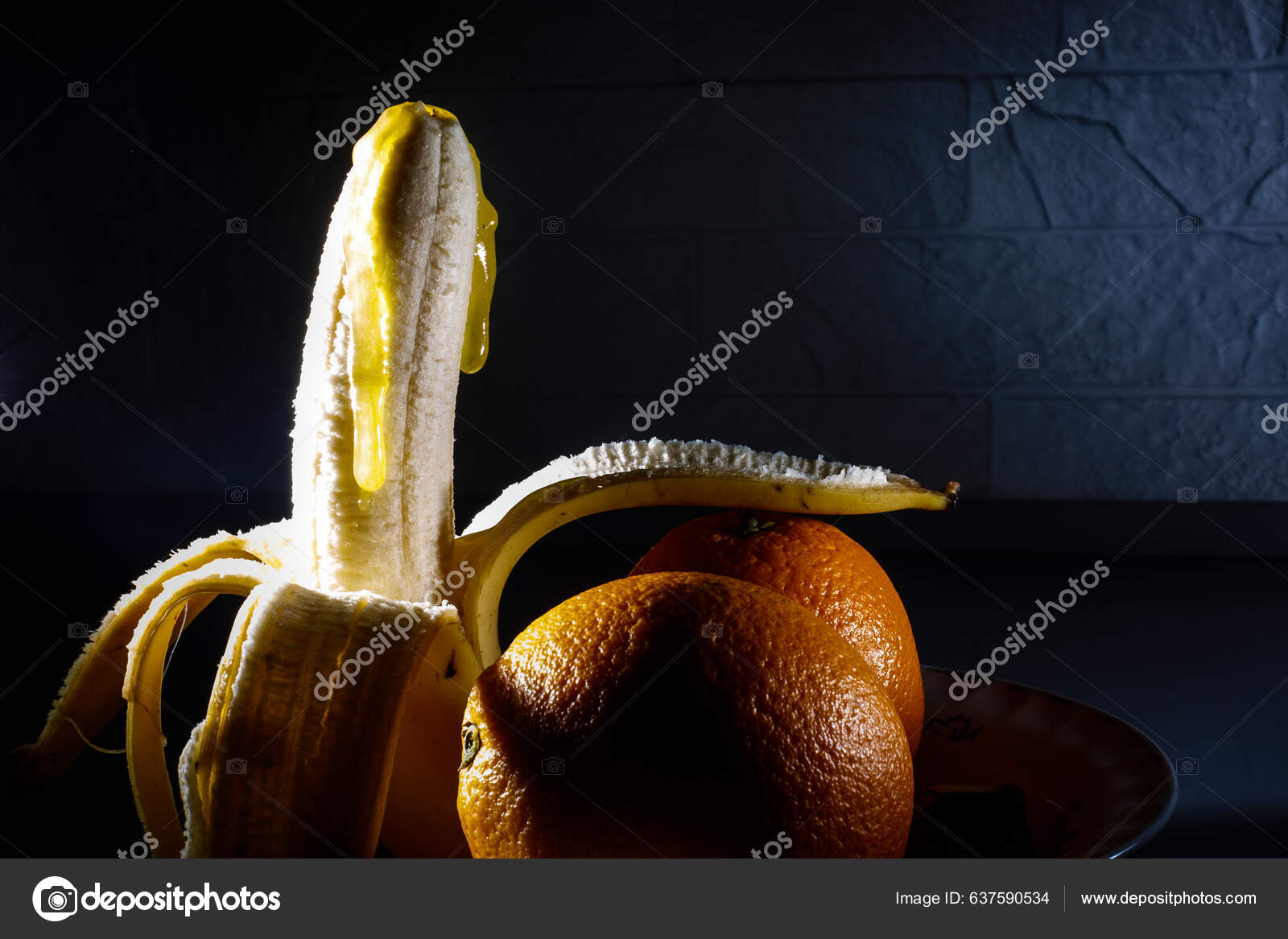 Banana Covered Chocolate Sauce Whipped Cream Color Background Sex Concept —  Stock Photo © sinenkiy #637590534