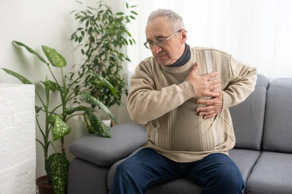 Elderly Man Has Heartache — Stok fotoğraf