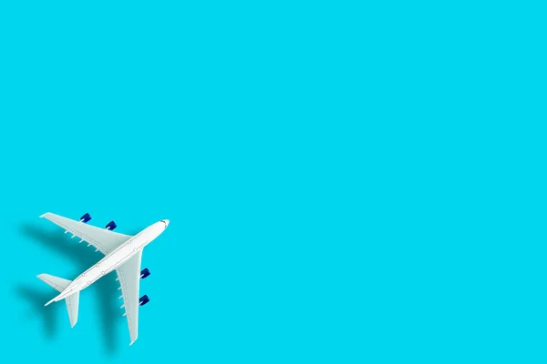 Modell Repülőgép Repülőgép Kék Pasztell Háttér — Stock Fotó