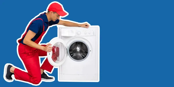 Der Reparateur Arbeiteranzug Mit Der Professionellen Werkzeugkiste Fixiert Die Waschmaschine — Stockfoto