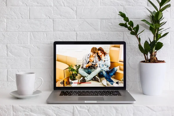 Laptop Para Ideias Melhoria Casa Pesquisa Imagem Tela Pode Facilmente — Fotografia de Stock