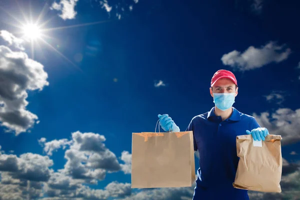 Delivery Man Face Mask Gloves Sky Background — Stock Photo, Image