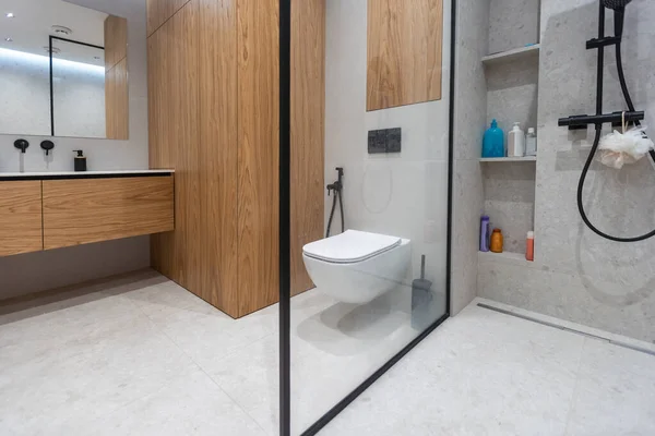 Modern Fából Készült Fürdőszoba Tükör Szekrény Mosogató — Stock Fotó