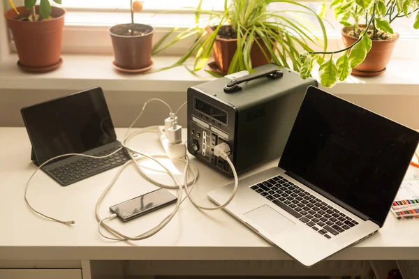 Portable Charging Station Charges Gadgets — 스톡 사진