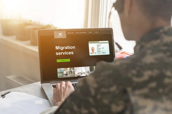 Military Laptop Migration Service — Foto de Stock
