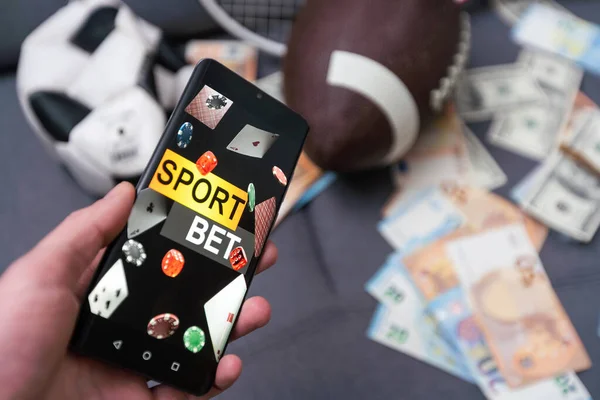 Sportwetten Website Handy Bildschirm Ball Geld — Stockfoto