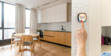 Güzel pankart. IoT House otomasyon domotikleri panoramik. Uygulama simgelerine sahip teknoloji termostat aygıtı sıcaklık ve ısı serinletici ayarlamaları gösteriyor.