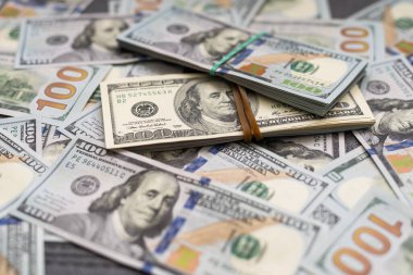 100 dolarlık banknotların geçmişi. para.