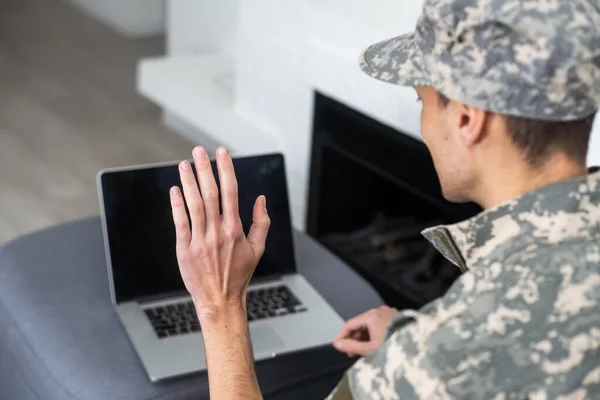 Surveillance Control Opposing Information Concept Soldier Camouflage Uniform Working Laptop — ストック写真