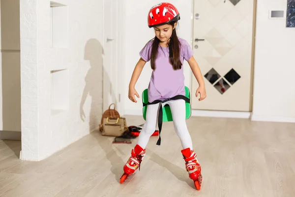 Little Girl Roller Skating Home — Foto Stock