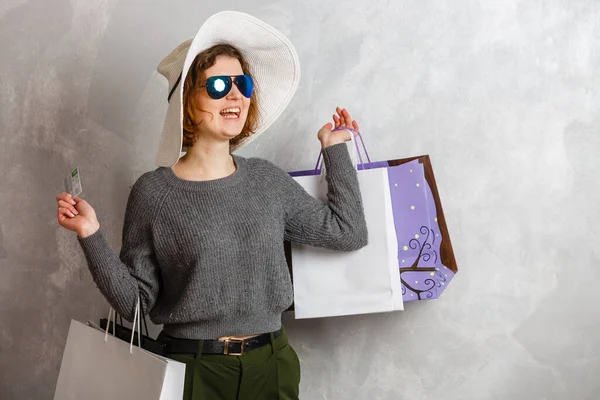 Portrait Happy Beautiful Shopaholic Woman Carry Shopping Bags Advertising Concept — Stock Fotó