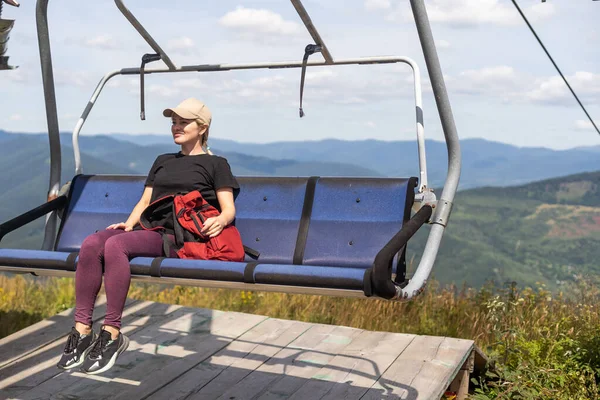 Beautiful Woman Tourist Sitting Open Cabin Cable Car Funicular Lift — Foto Stock