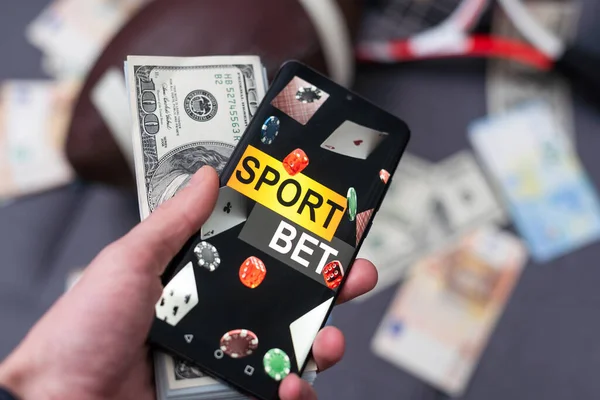 携帯電話の画面でアプリを賭けるスポーツ — ストック写真