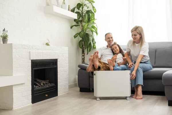 Family Warming Electric Heater Home — Stock fotografie