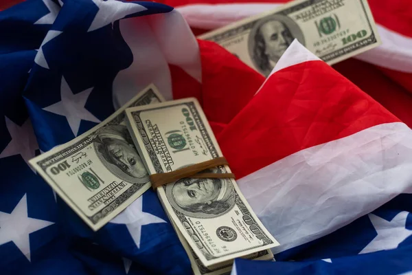 Amerikai Nemzeti Zászló Valuta Pénzbankjegyeket Használ Üzleti Pénzügyi Koncepció — Stock Fotó