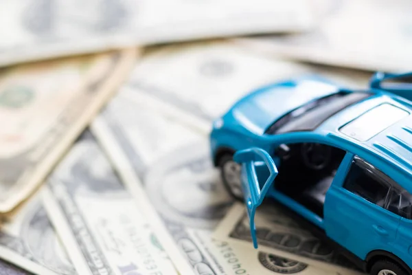 Auto Und Geld Konzept Für Kauf Miete Versicherung Kraftstoff Service — Stockfoto