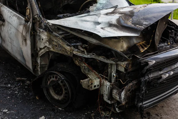 Zwei Autos Nach Dem Brand Zwei Ausgebrannte Autos Mit Offener — Stockfoto