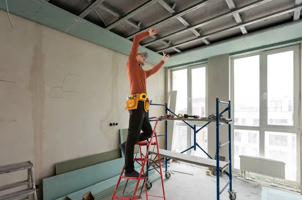 Worker Set Ceiling Profile New Flat — Stock Photo, Image