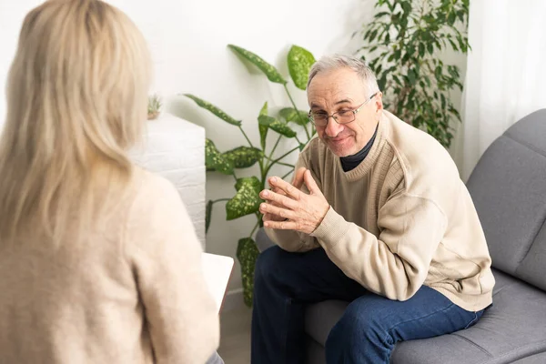 Psychology Depression People Elderly Adult Man Men Consulting Psychologist Psychiatrist — Stockfoto